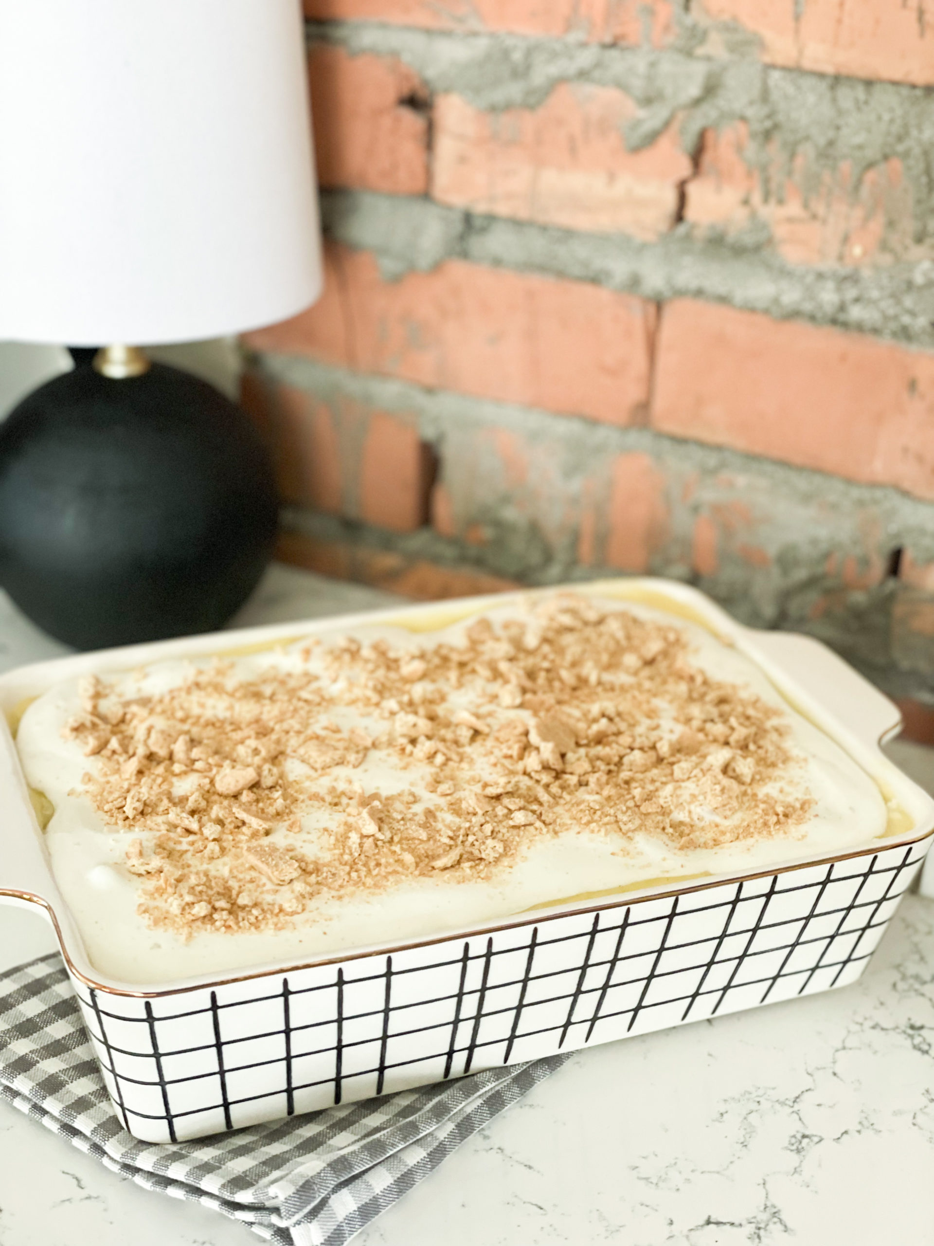Banana Pudding Dump Cake The Sassy Barn
